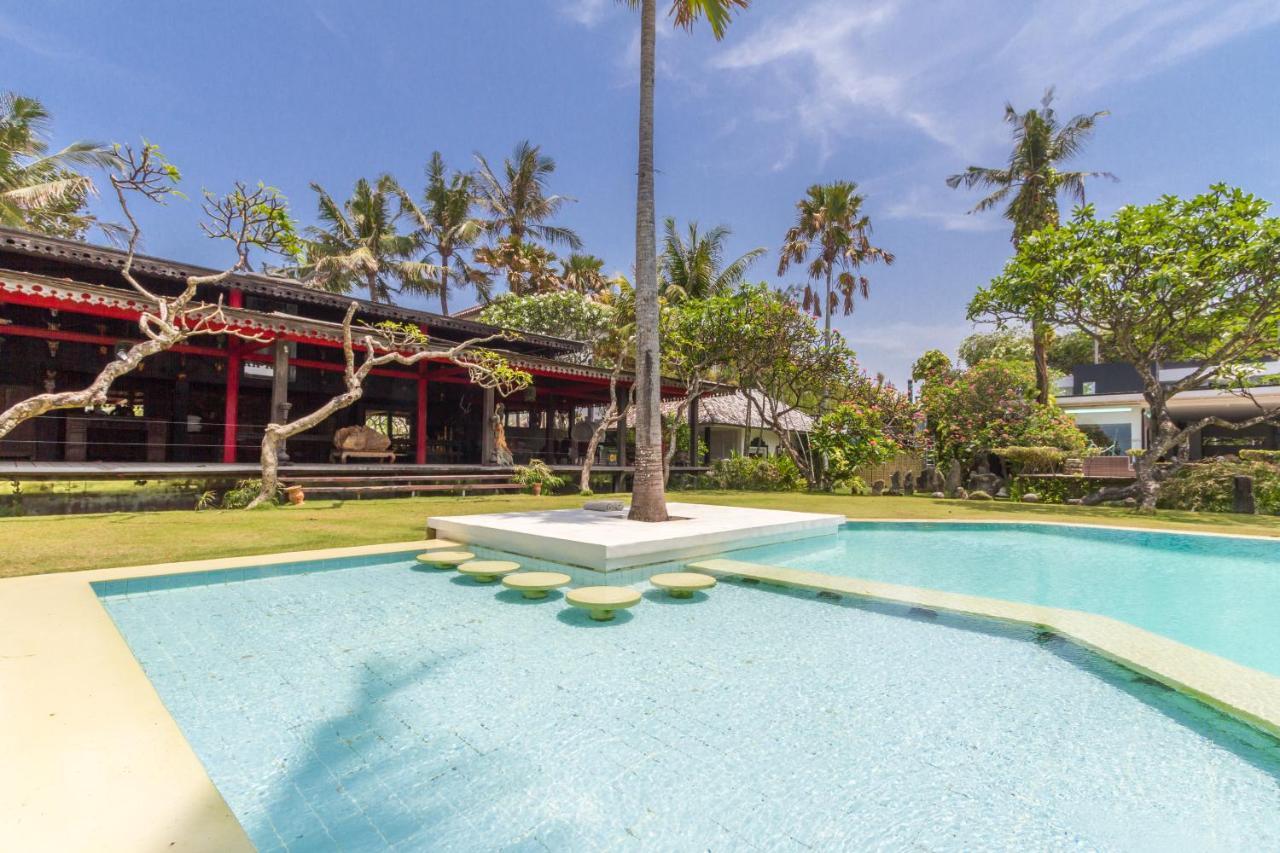 Morabito Art Resort Legian Buitenkant foto