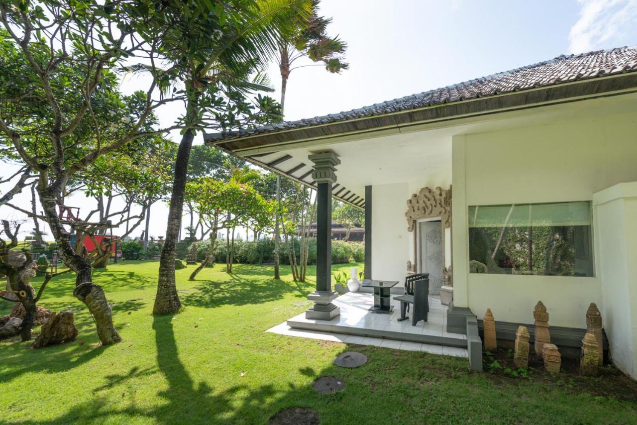 Morabito Art Resort Legian Buitenkant foto