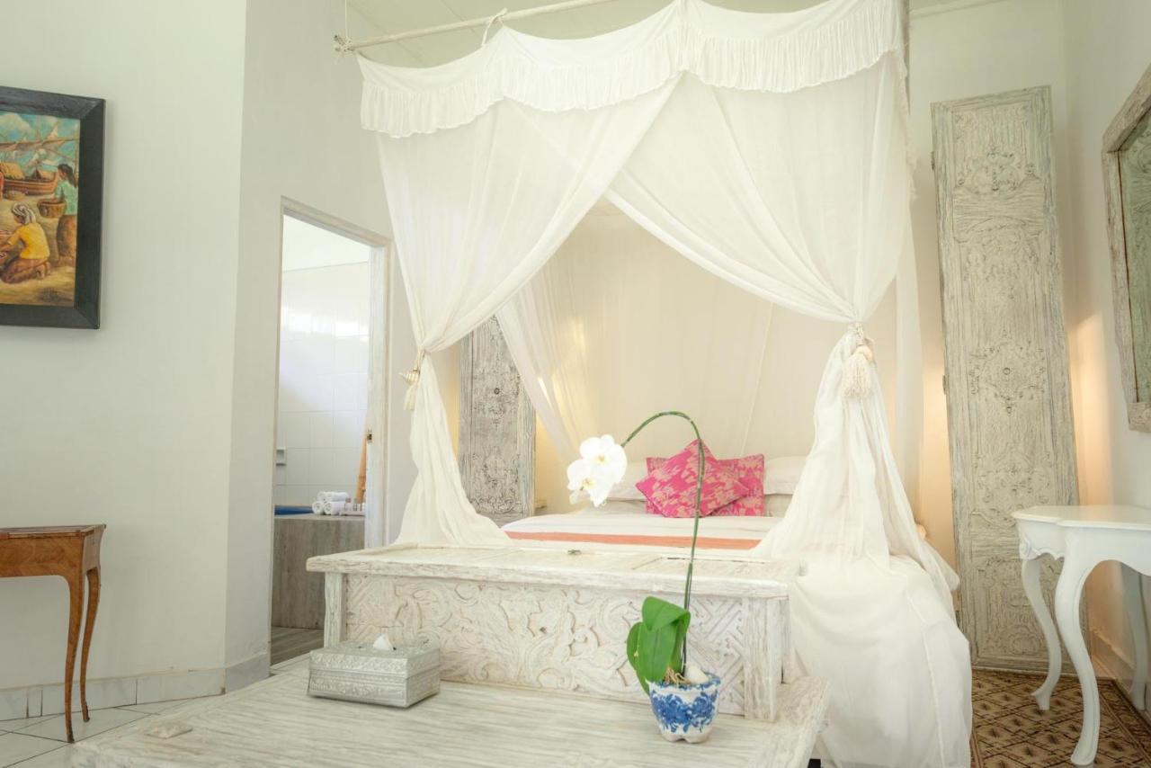 Morabito Art Resort Legian Buitenkant foto